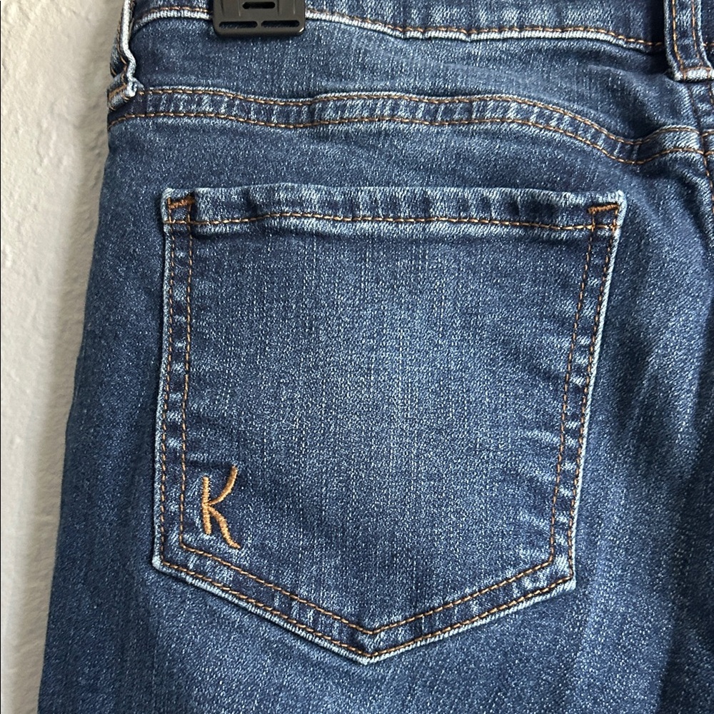 Kut from the Kloth Boyfriend Cut Dark Wash Denim - Size 6 - Picture 5 of 6